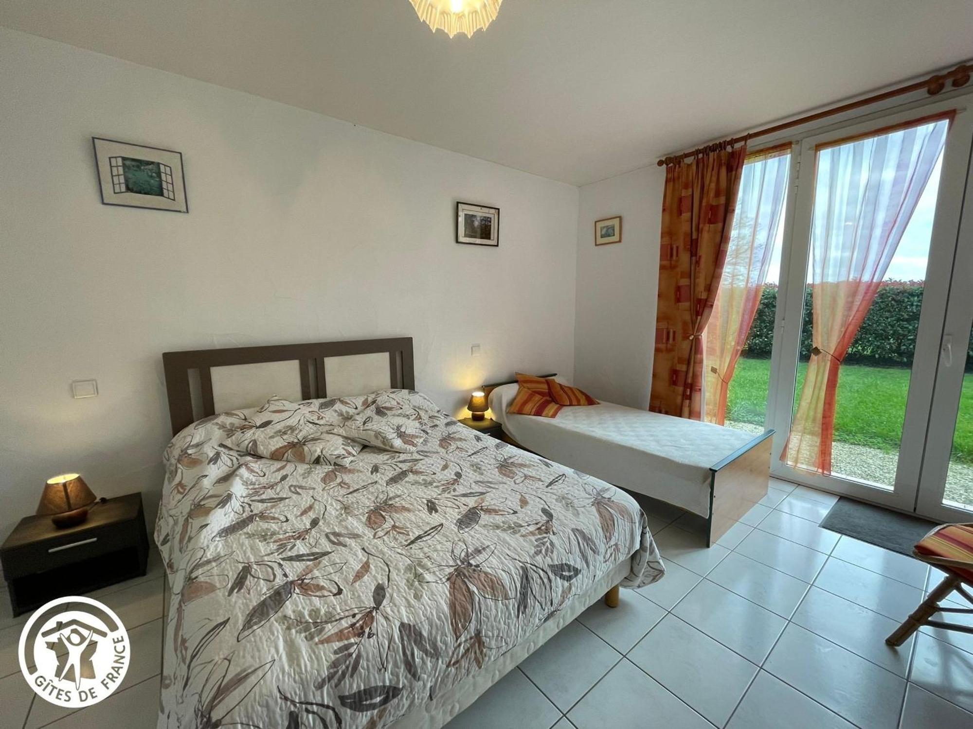 Charmante Grange Renovee Avec Grand Terrain, Wi-Fi, Barbecue, Proche Ferme Et Nature - Fr-1-426-131 La Garnache Exterior foto